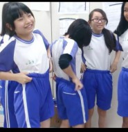 视频：搞笑又好看的台湾初中女生的搞怪福利！老夫表示又年轻五岁了~~